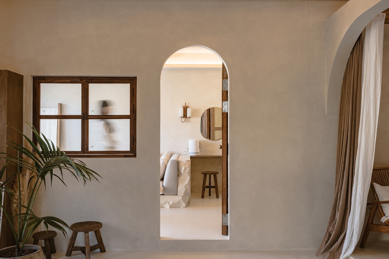 더러운 집, 깨진 tv와 가구가 있는 스톡 벡터(로열티 프리) 2275105381 | Shutterstock, image size:1280x853