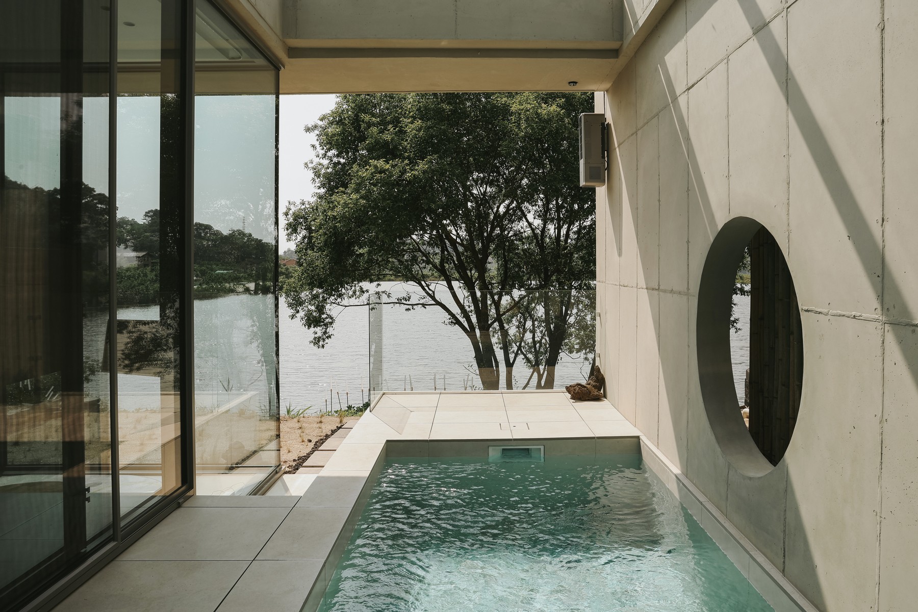 https://images.stayfolio.com/system/pictures/images/000/248/650/original/0b4c04f4f7f7123b6ffd355d285b44f1e8be362c.jpg?1735276108