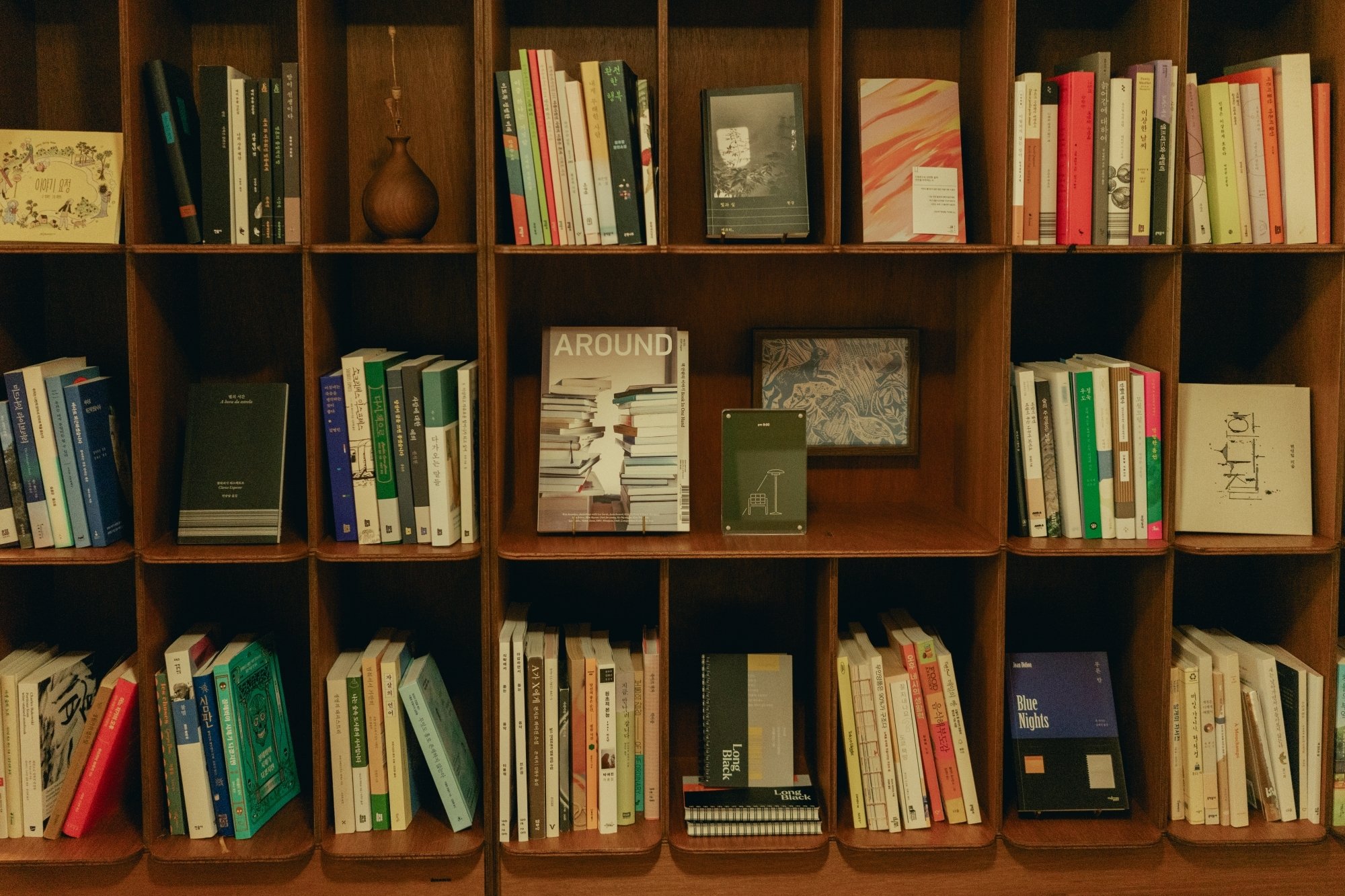 of.onebookstay  of.onebookstay