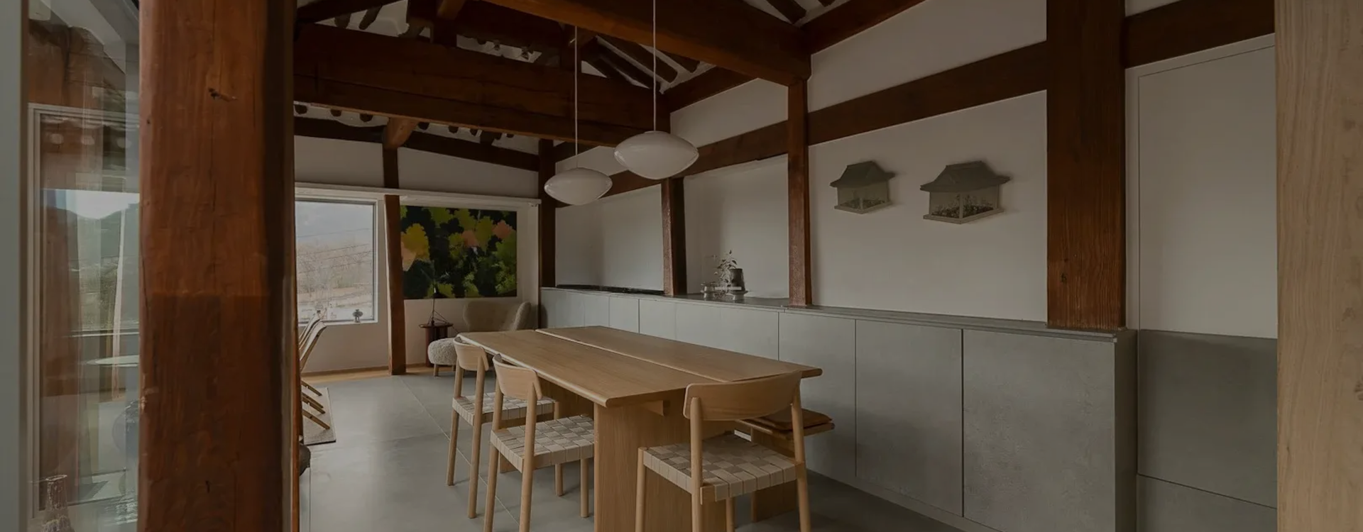 窓の外に広がる北村
美しい韓屋ステイ